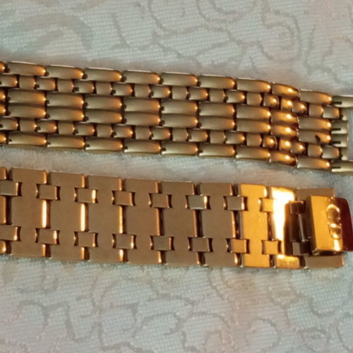 CD bracelet vintage gold filled plaque like new