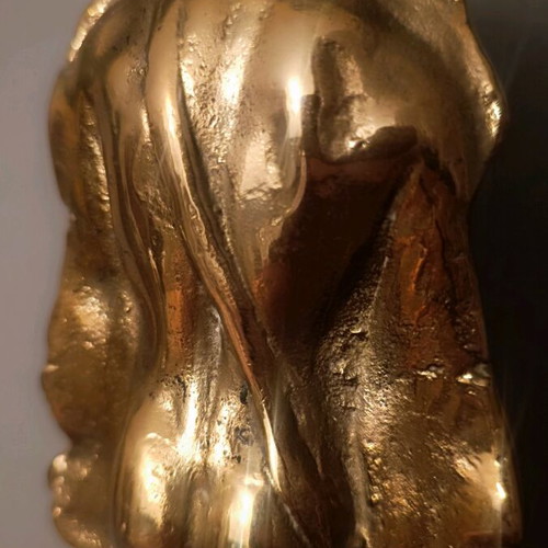 Decorative sculpture like new, signed, 17.5 cm height