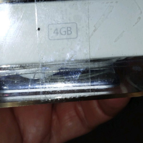Apple iPod nano 3rd Generation 4GB μεταχειρισμένο, ασημί MA978LL/A A1236