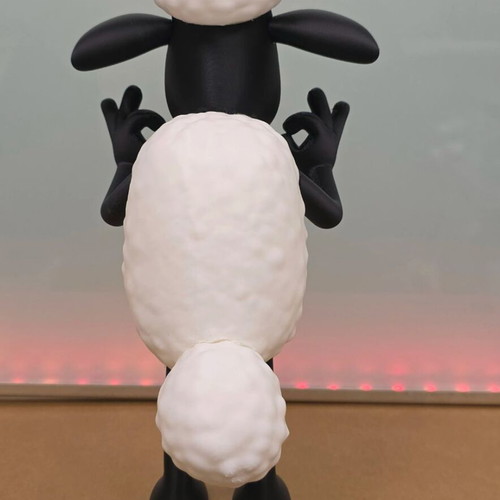 Shaun the Sheep figure new