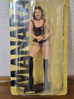 Milo Manara Jolanda #38 Altaya collectible figure new, sealed