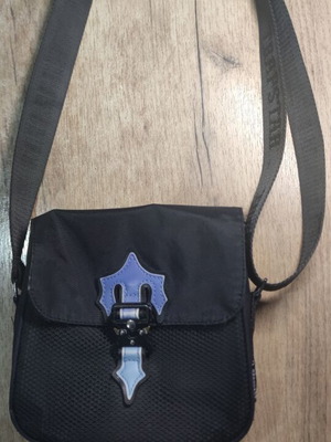 Trapstar crossbody bag, black and blue