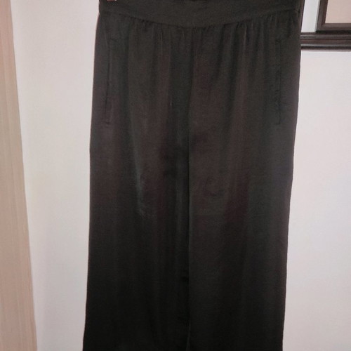 Satin short pants used, elastic waist, size small