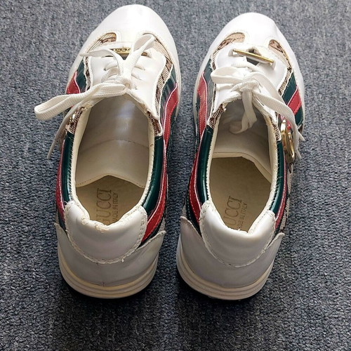 Gucci women’s vintage sneakers white, like new, size 39