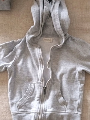 Hoodies for toddler 2-3 years like new, set of 2 pieces Orchestra