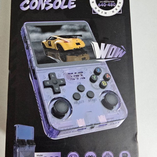 R36s Electronic Retro Console like new