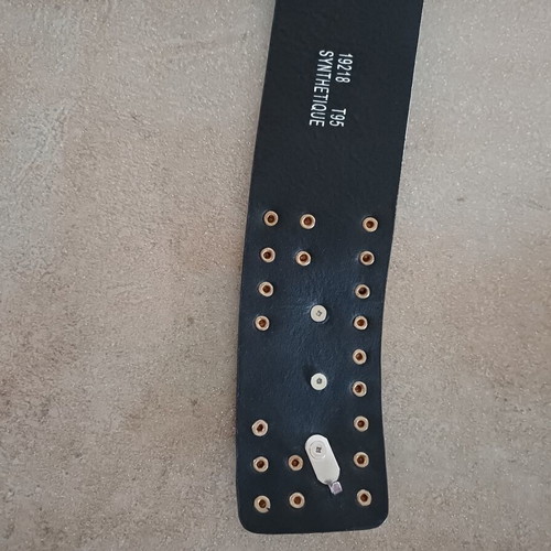 Black belt adjustable, synthetic leather, impressive design