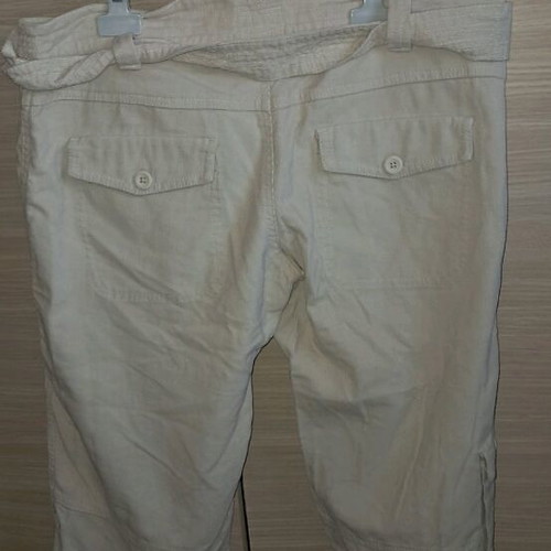 White bermuda shorts used, size L