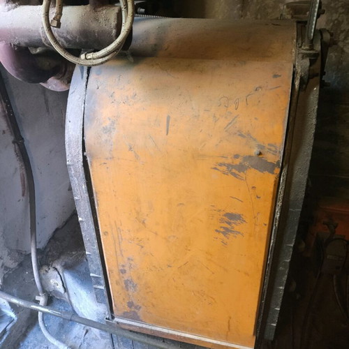 Oil tank 2000 lt and oil burner used