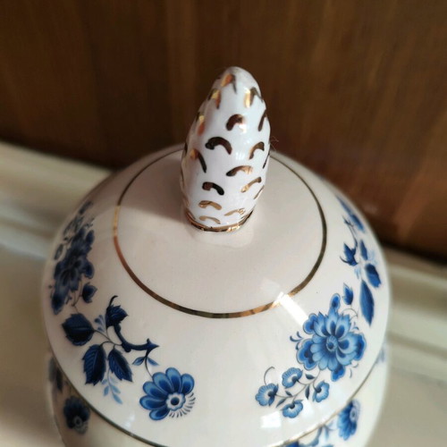 Porcelain Vase 34 cm used with lid