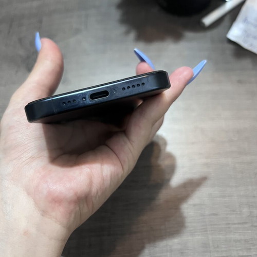iPhone 15 Pro 128GB like new, dark blue