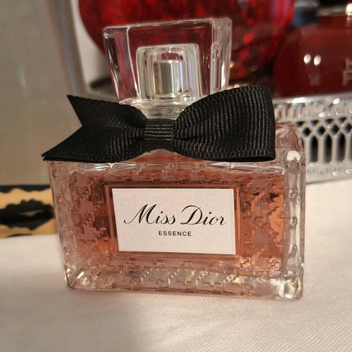 Miss Dior Essence De Parfum 50ml like new