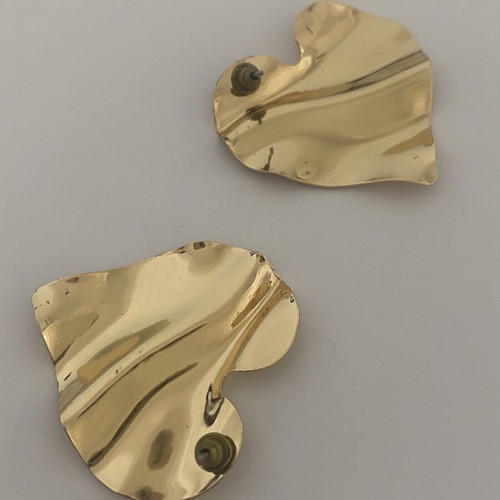 Gold textured wave heart earrings like new
