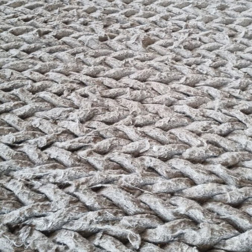 Rug used with thick braided texture and embossed surface 240x170