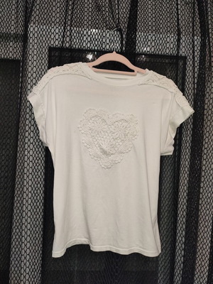 White T-shirt with Crochet Heart and Lace Details like new