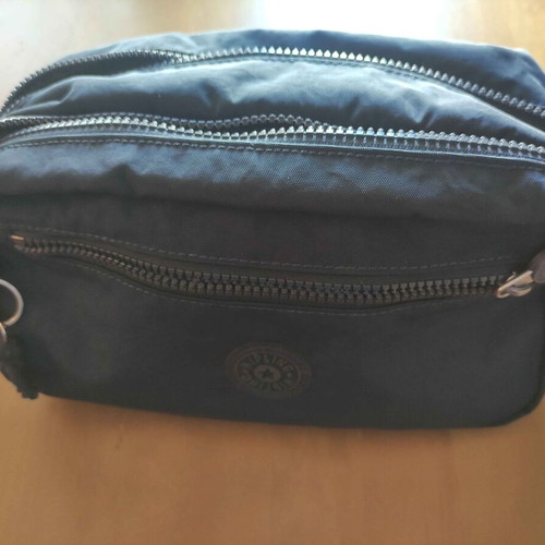 Kipling Medium Waterproof Cosmetic Bag like new, dark blue
