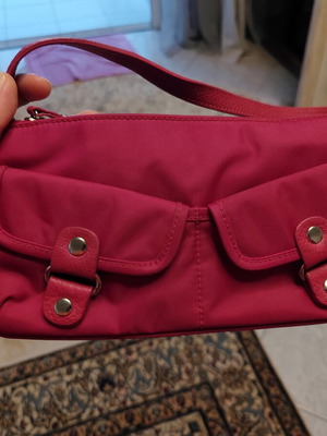 Banana Republic handbag like new, fuchsia/magenta color