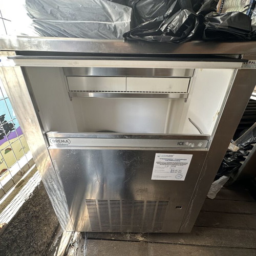 Brema CB 1565A-Q ice machine used, needs service