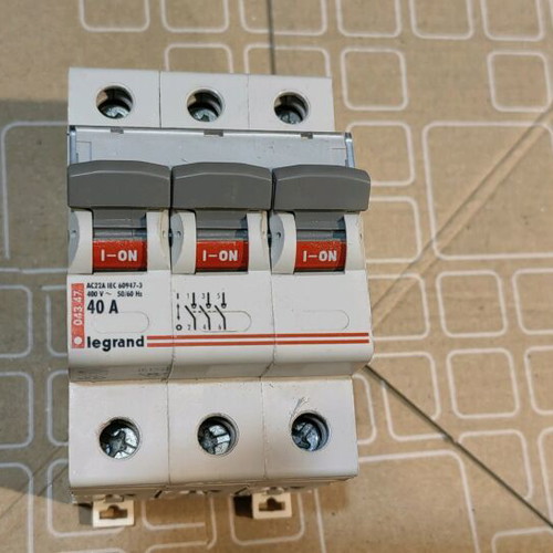 Legrand three-phase switch 3x40A used