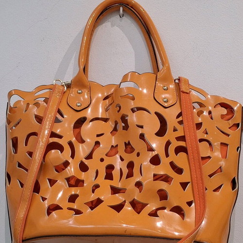 Summer bag like new with detachable fabric pouch