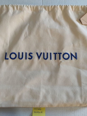 Louis Vuitton dustbag με κεντητό λογότυπο, 57 x 43 x 14 εκ.