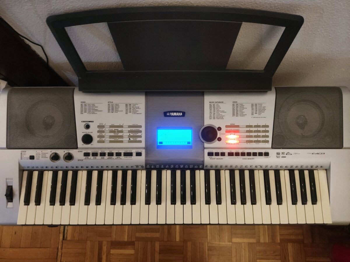 Yamaha PSR-E403 portable keyboard like… - € 150,00 - Vendora.cy