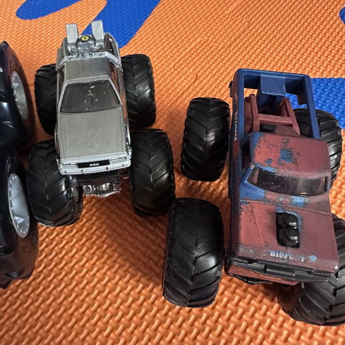 Hot Wheels monster trucks, set of 5