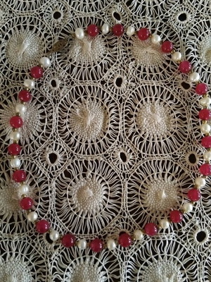Necklace with white natural pearl and pink nephrite like new