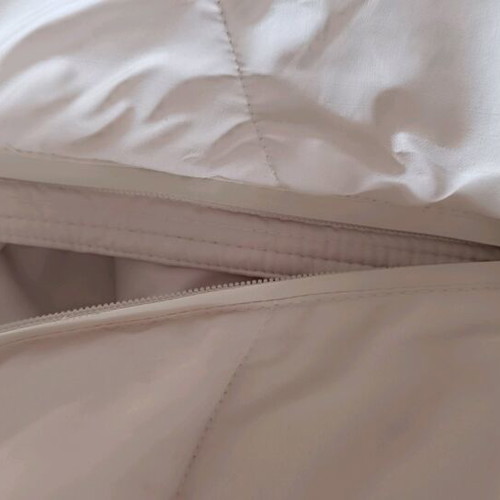 Μπουφάν Oysho Primaloft off-white σαν καινούργιο, λεπτό puffer
