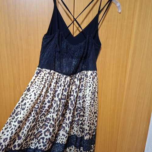 Denny Rose leopard dress with lace and slit size 42, like new