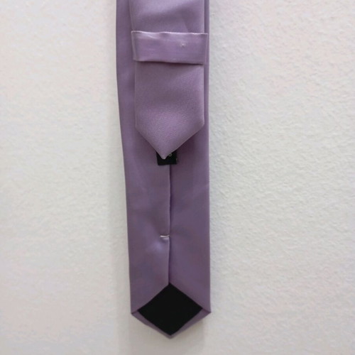 Tie purple color shiny like new, BERTO LUCCI