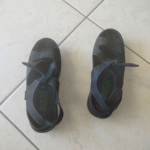 Mephisto women's anatomical orthopedic sandals like new, size 39, black