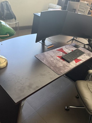 Office desk like new