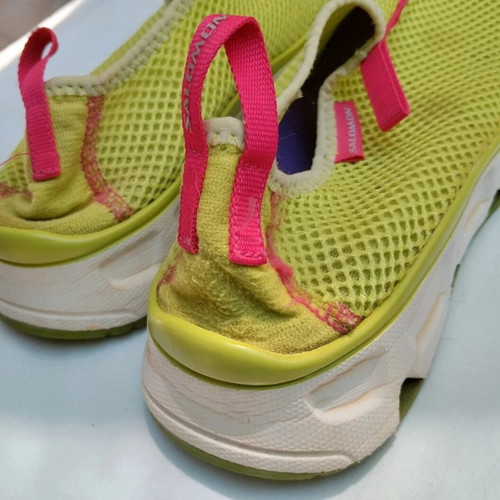 Salomon RX MOC lightweight recovery slip-on sneakers used, size 41-41.5, pink and green