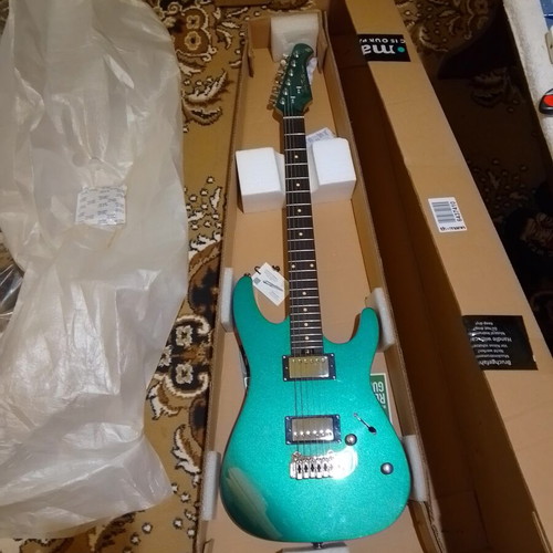 Harley Benton Fusion electric guitar new condition