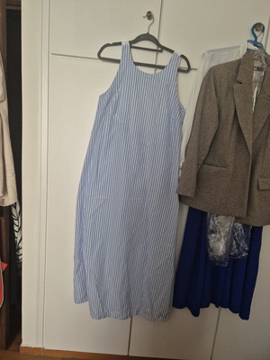 Maxi dress XL like new, white and blue