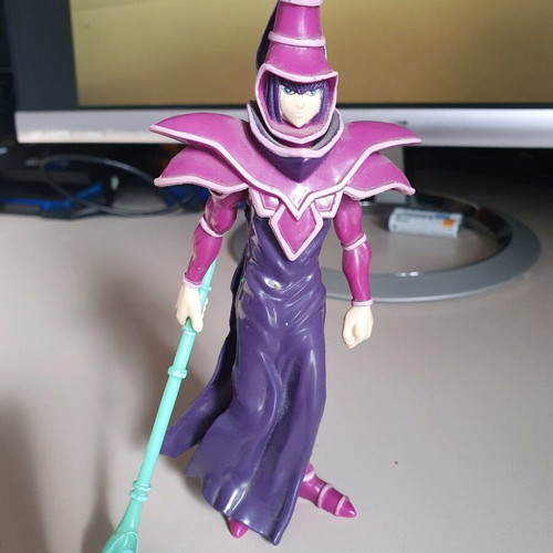 YuGiOh! Dark Magician figure used with scepter