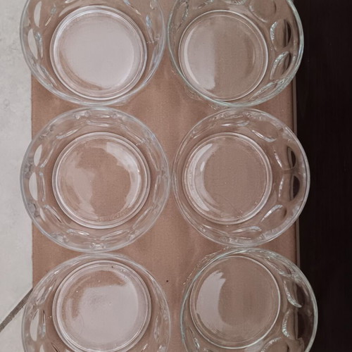 Glass bowls set of 6 used, very good condition