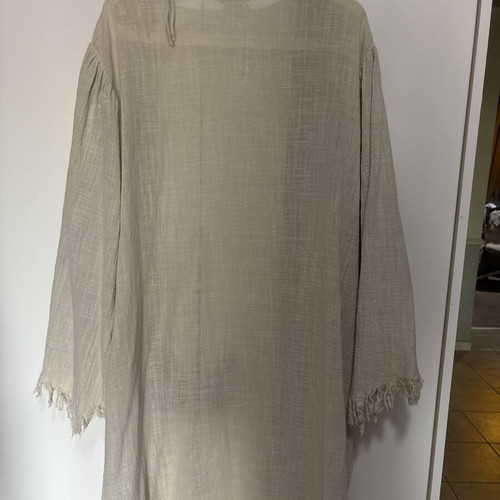 Christelle linen kimono with wide fringed sleeves like new, beige