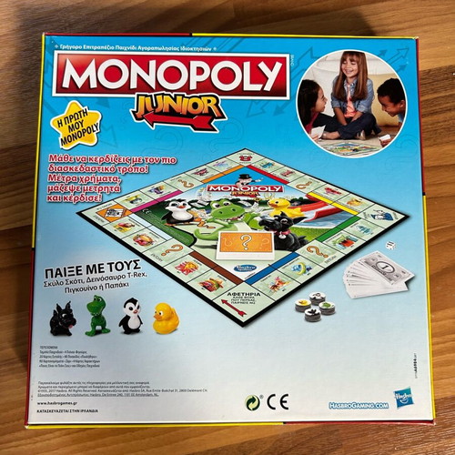 Monopoly Junior Hasbro like new for ages 5+