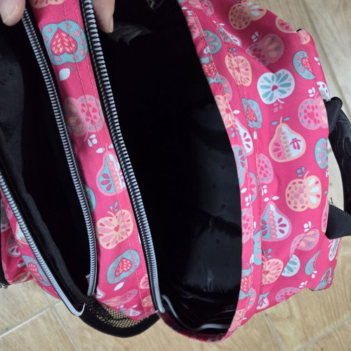 Totto pink children's backpack like new