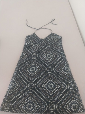 Καλοκαιρινό φόρεμα H&M με ιδιαίτερο μοτίβο σαν καινούργιο, μέγεθος M/L
