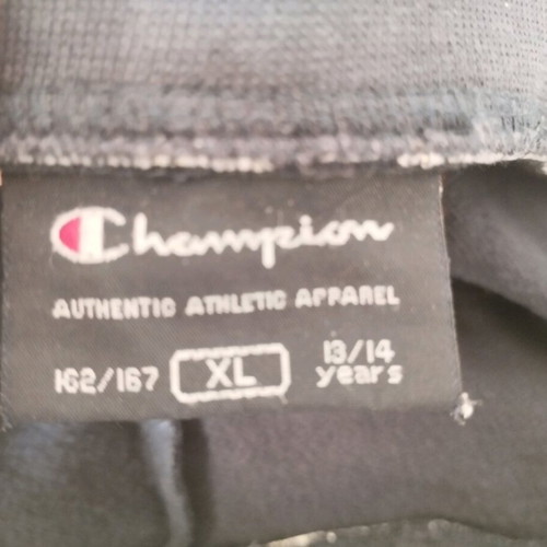 Champion and Aquarapid sportswear set like new, pack No 14