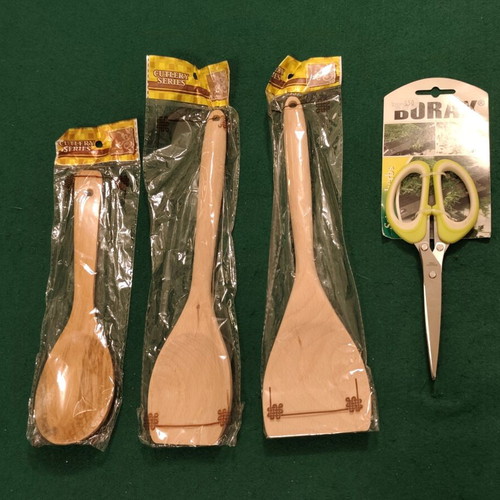 Set of 4 wooden kitchen utensils and herb scissors Durax