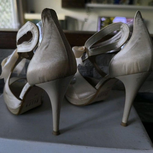 Ellen bridal sandals used, pearl satin, size 38