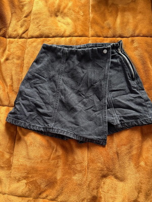 Skorts Sinsay black like new, size 34-36