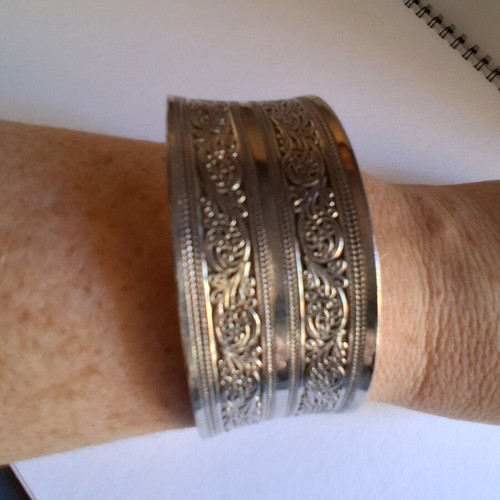 Etnic cuff bracelet silver plated, like new
