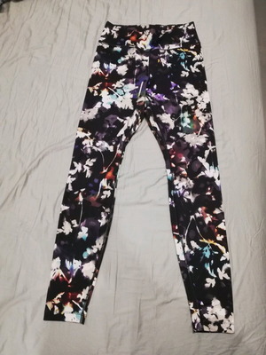 Κολάν Nike πολύχρωμο size Medium σαν καινούργιο