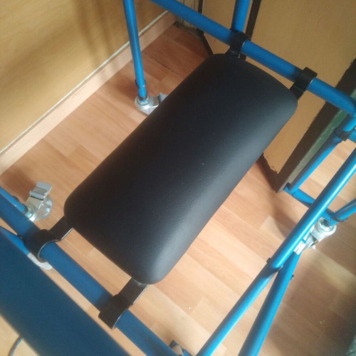 Walker with underarm supports new