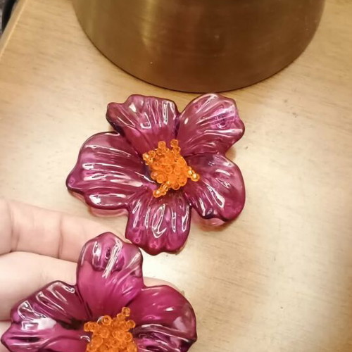 Zara earrings like new, pink and purple, large and lightweight